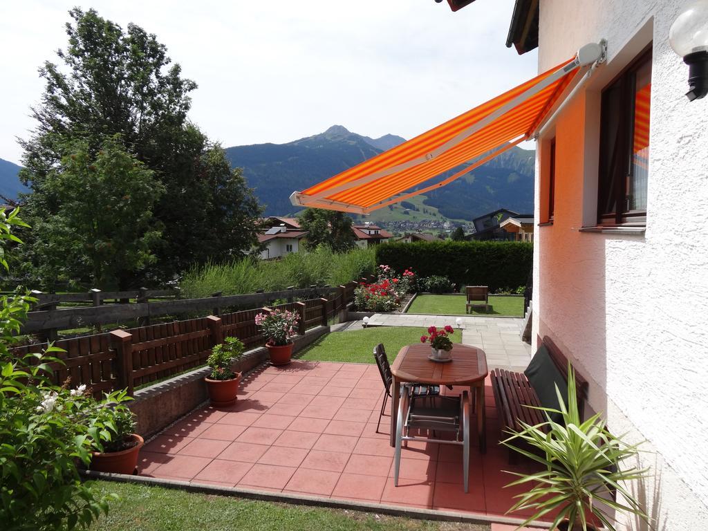 Haus Karl'S Ruh Bed & Breakfast Ehrwald Exterior photo